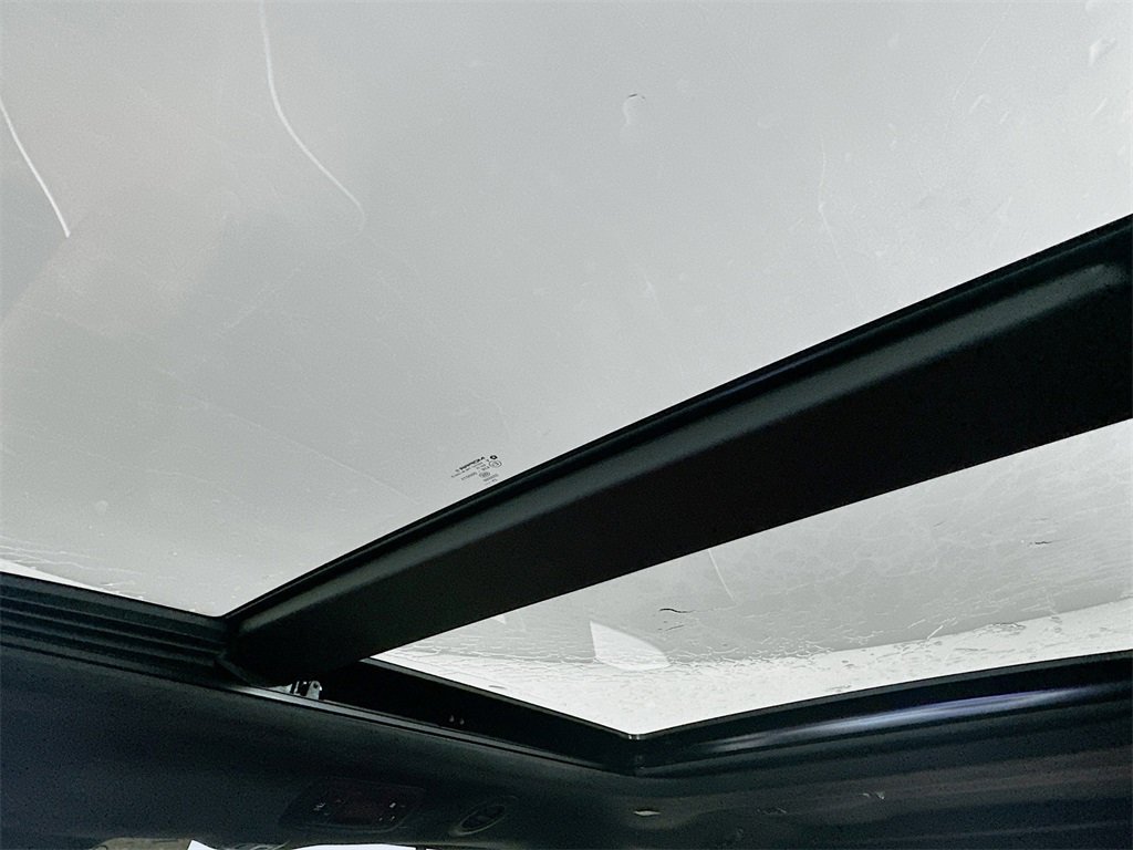 New 2026 Chrysler Pacifica Pinnacle image 14