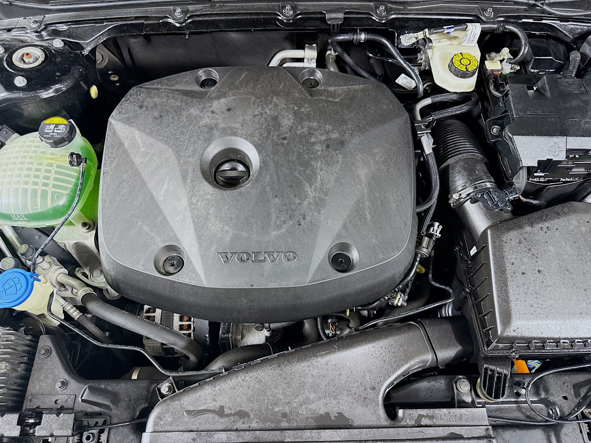 Used 2022 Volvo XC40 T4 Momentum FWD image 39