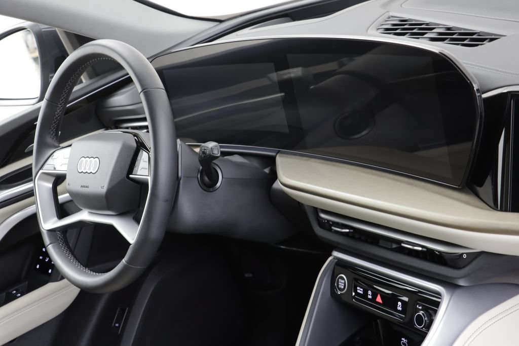 Used 2025 Audi Q5 Prestige AWD/4WD image 24