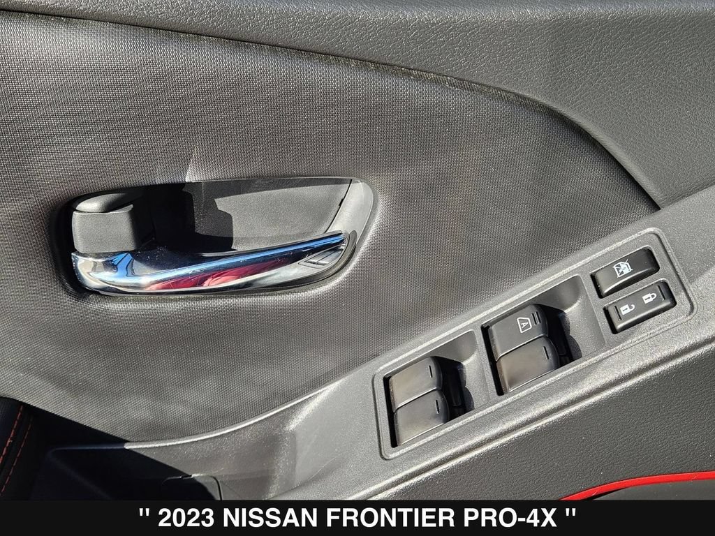 Used 2023 Nissan Frontier PRO-4X w/ Technology Package AWD/4WD image 14