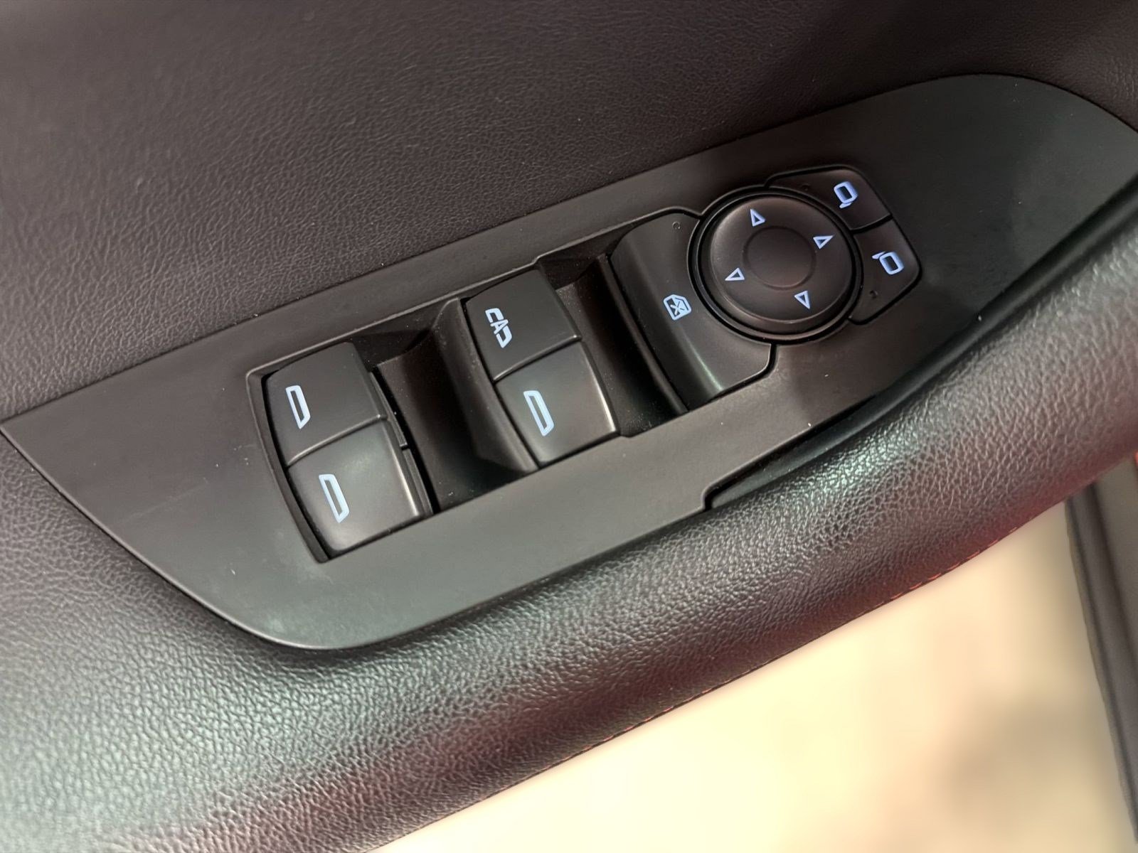 Used 2020 Chevrolet Blazer RS AWD/4WD image 12
