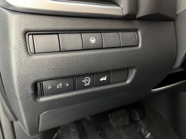 New 2026 Nissan Rogue SV w/ Cold Weather Package FWD image 30