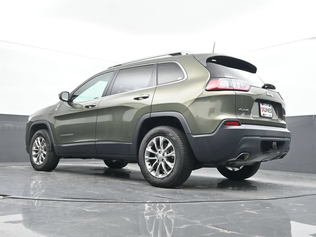 Used 2019 Jeep Cherokee Latitude Plus w/ Comfort/Convenience Group AWD/4WD image 29