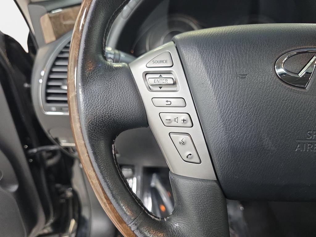 Used 2017 INFINITI QX80 4WD w/ Driver Assistance Package image 17