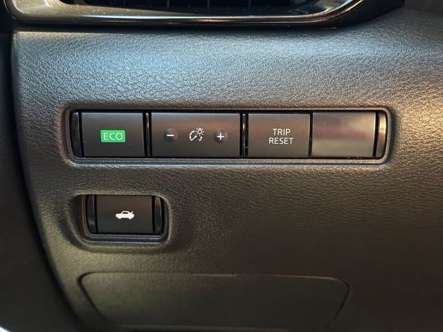 Certified 2024 Nissan Sentra SR FWD image 26
