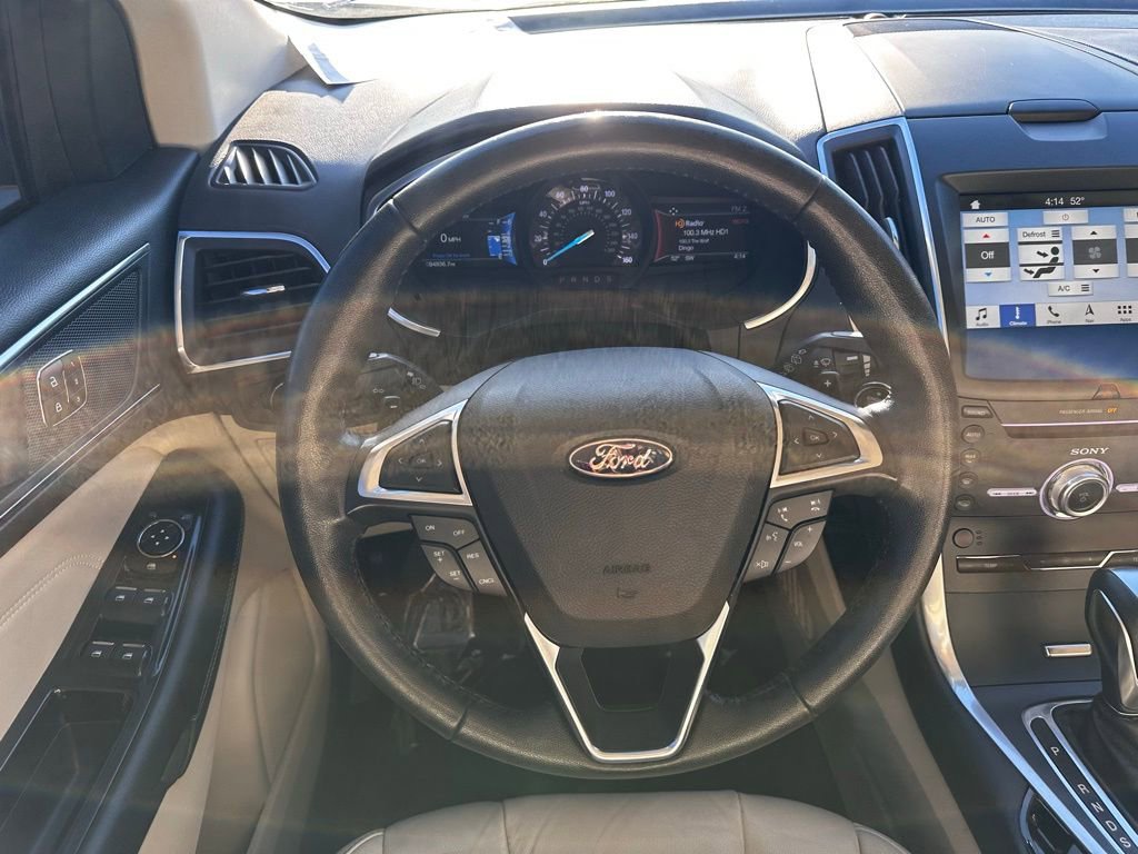Used 2018 Ford Edge Titanium w/ Technology Package image 26