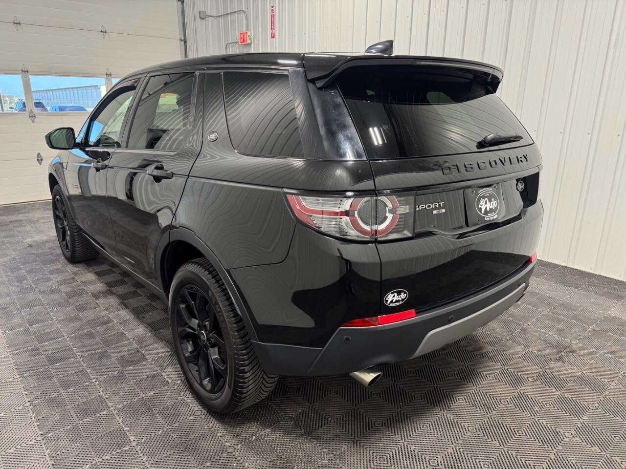 Used 2019 Land Rover Discovery Sport HSE image 4
