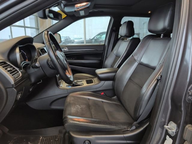Used 2019 Jeep Grand Cherokee Altitude AWD/4WD image 16