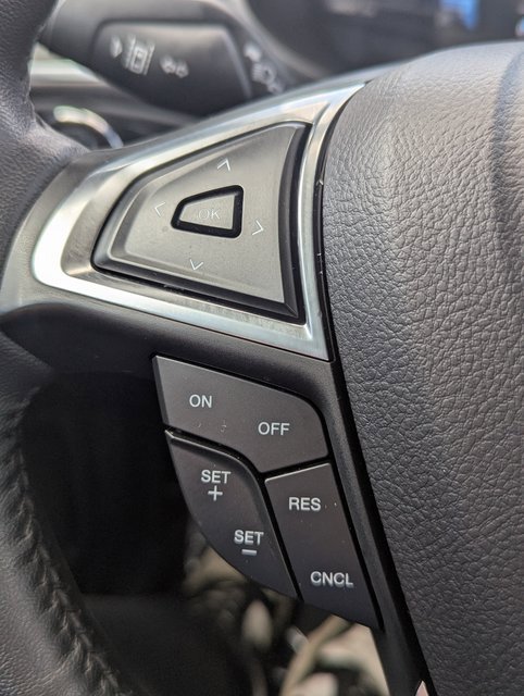 Used 2024 Ford Edge Titanium image 17