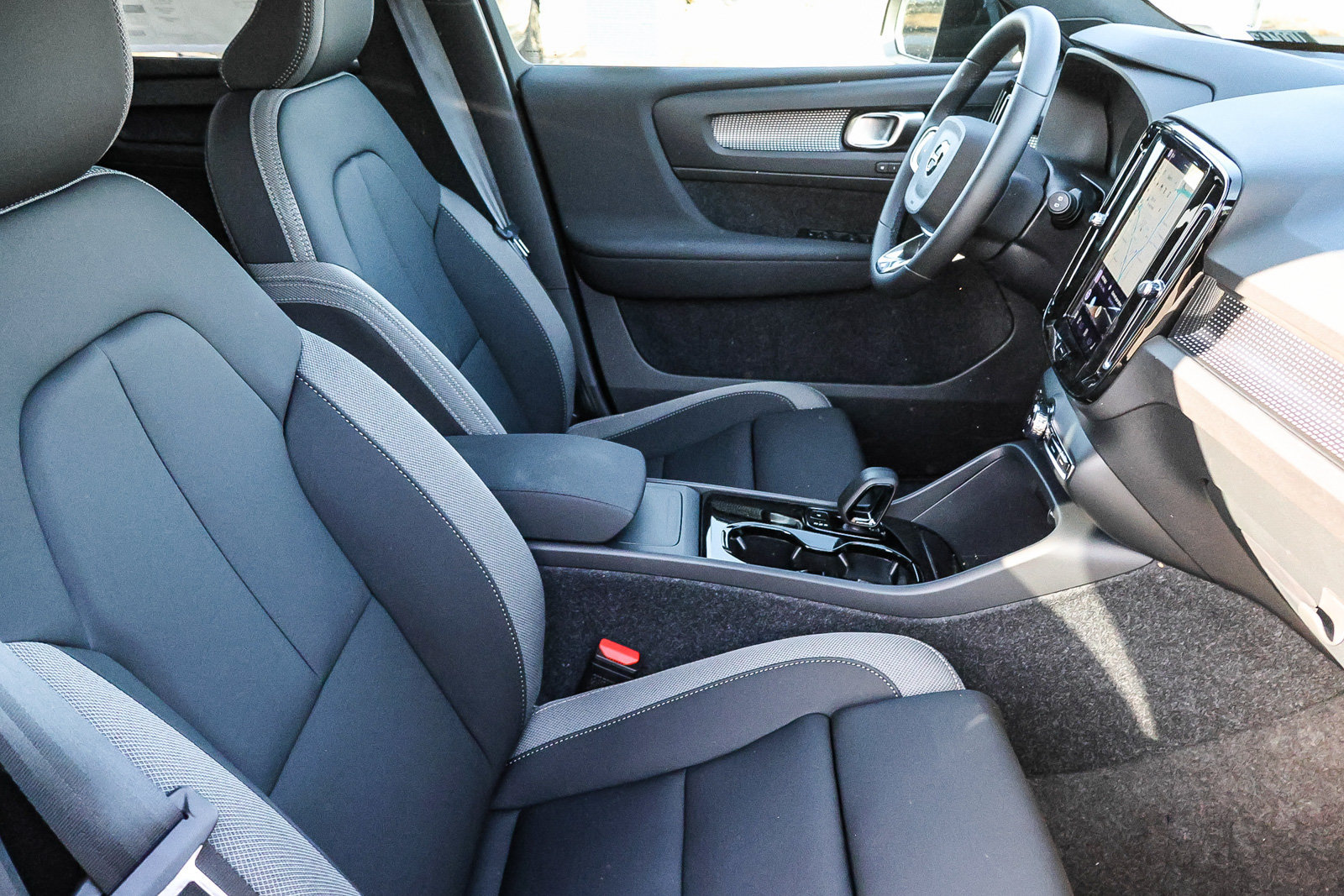 New 2026 Volvo EX40 Plus w/ Climate Package RWD image 11