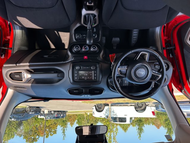 Used 2015 Jeep Renegade Latitude w/ Trailer Tow Group AWD/4WD image 25