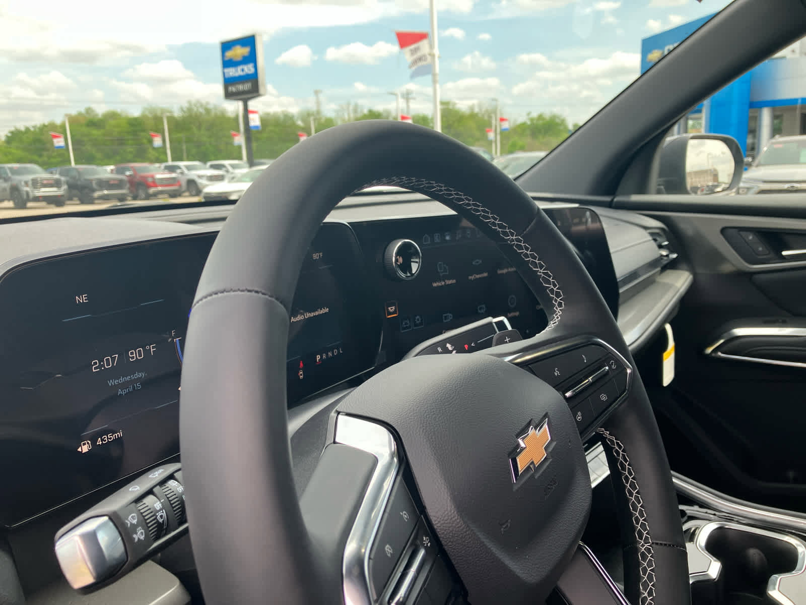 New 2026 Chevrolet Traverse LT w/ Sun and Wheel Package image 9