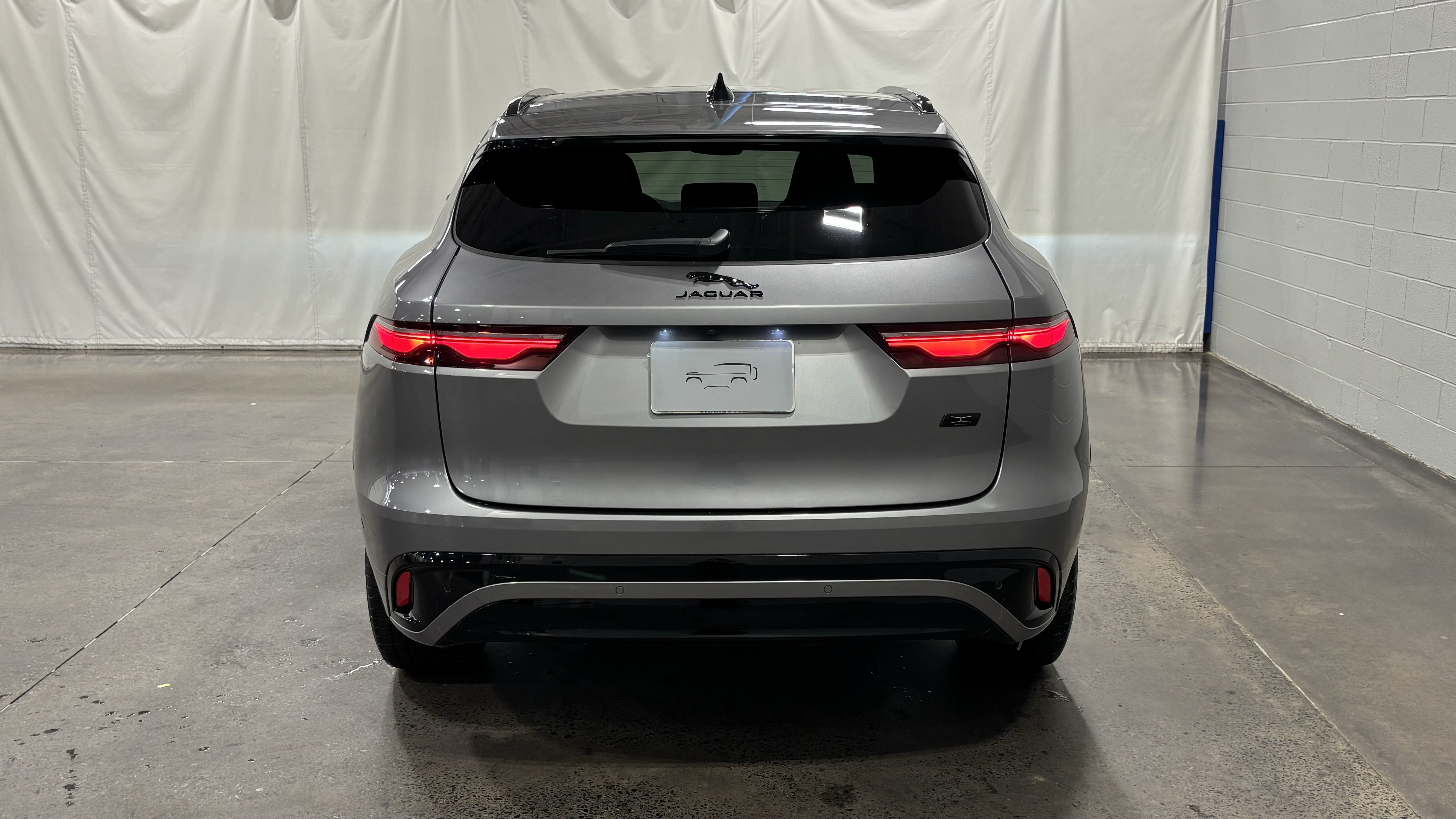 New 2026 Jaguar F-PACE R-Dynamic S AWD/4WD image 8