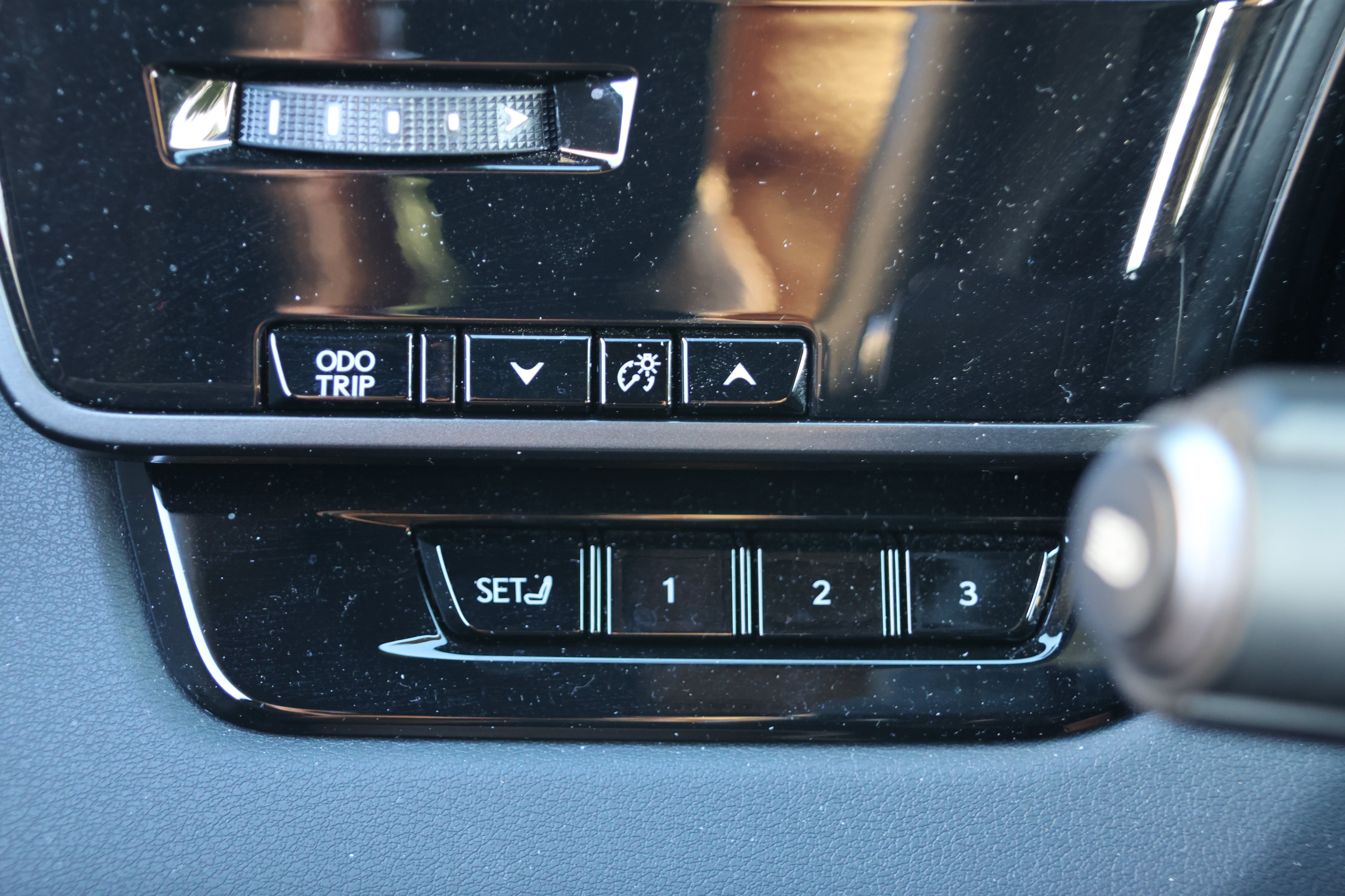 Certified 2025 Lexus RX 350 FWD image 14