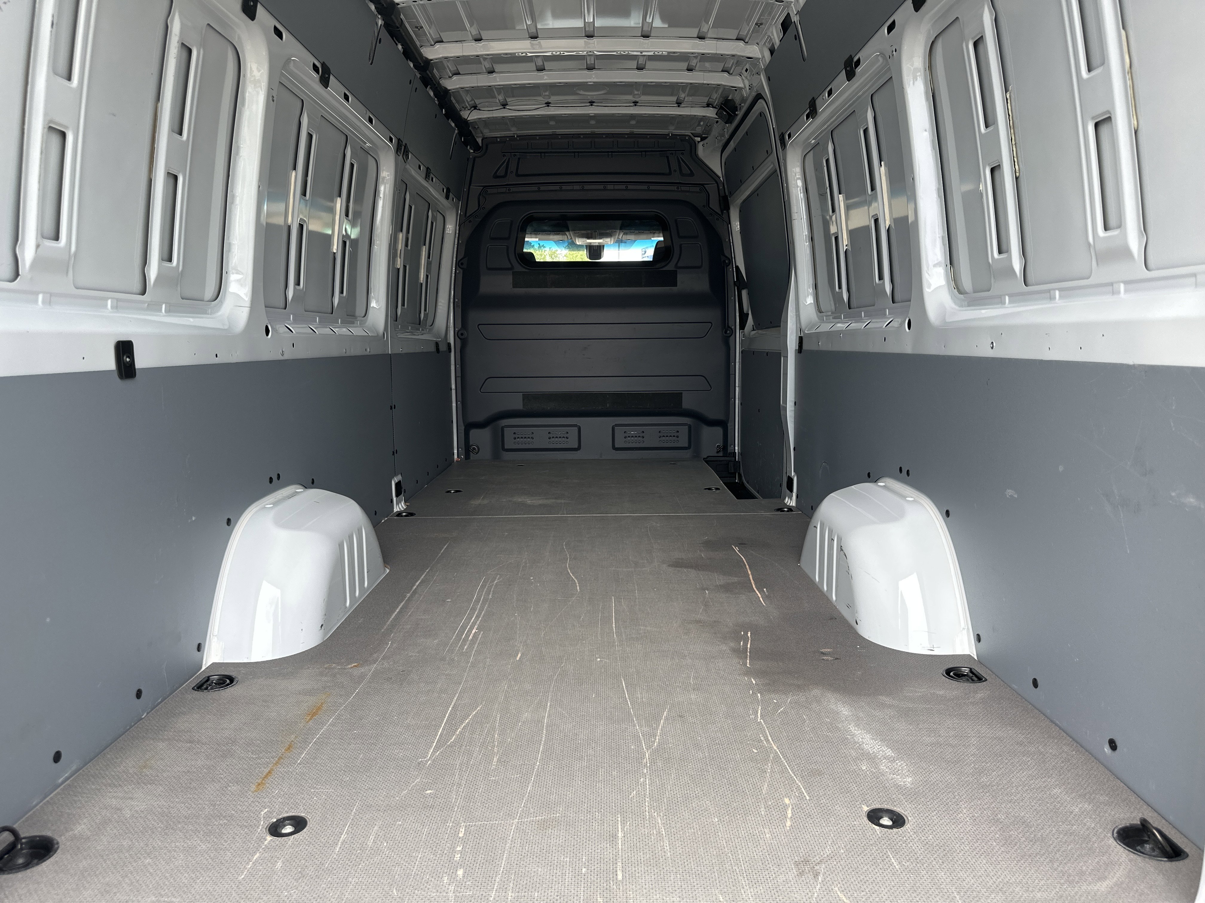 Used 2023 Mercedes-Benz Sprinter 2500 image 19