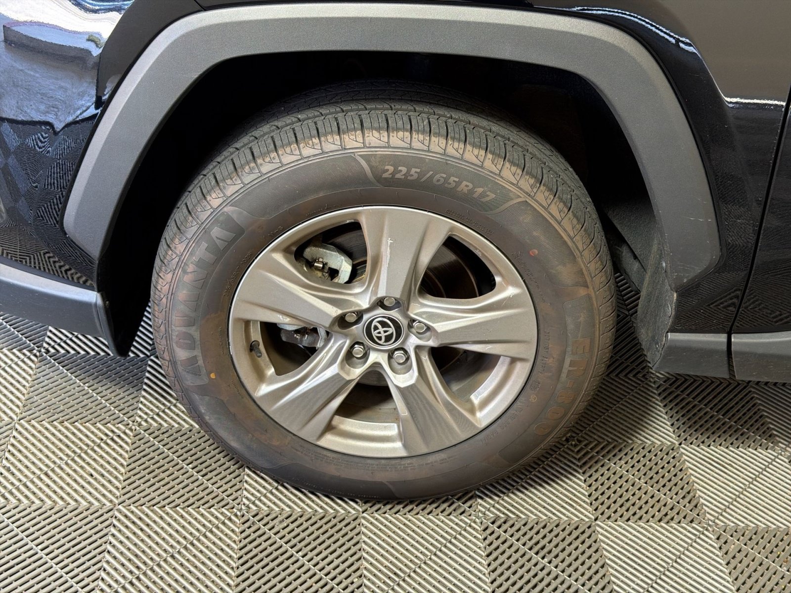 Used 2024 Toyota RAV4 XLE w/ Weather Package AWD/4WD image 12
