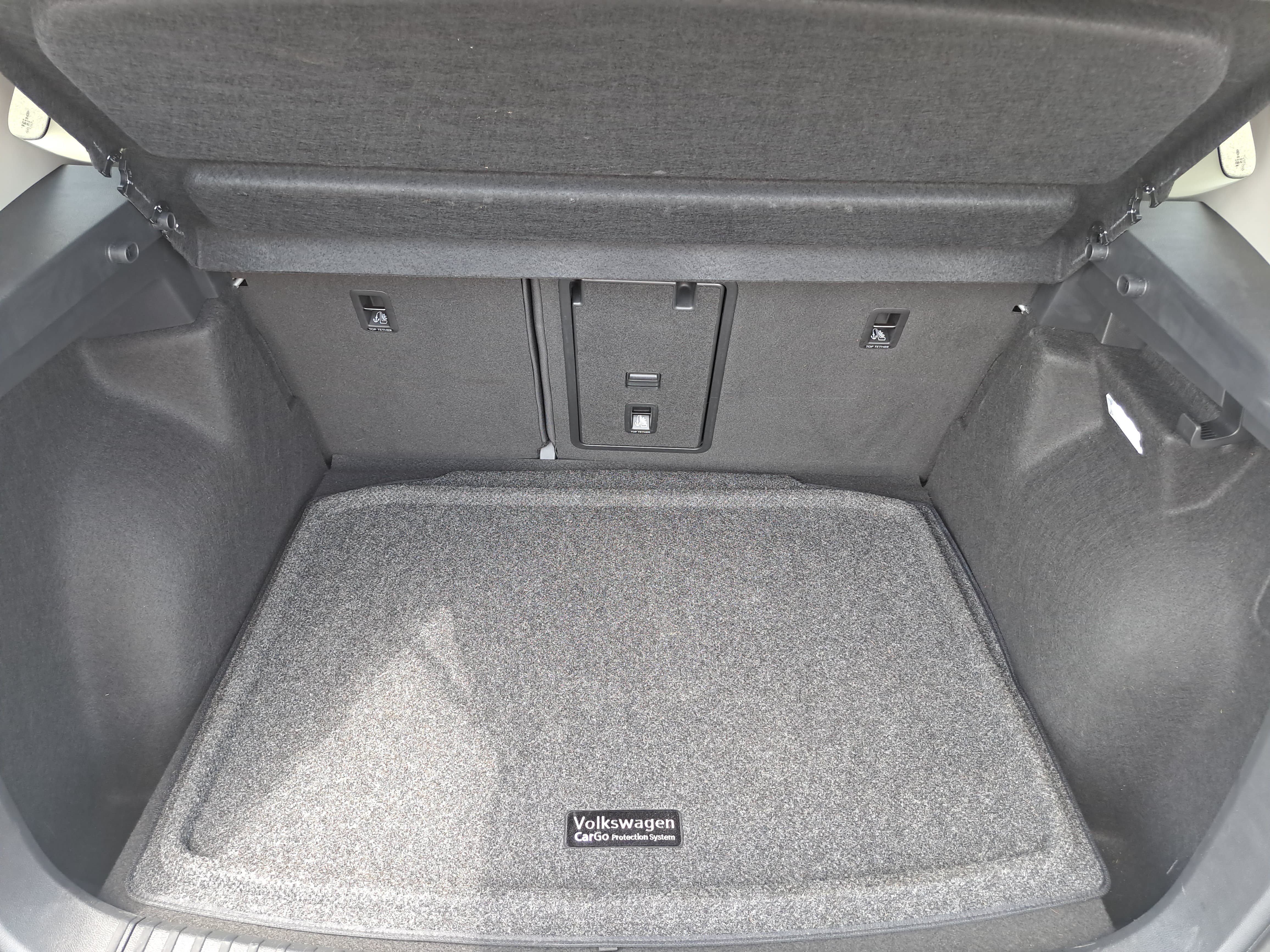 Used 2025 Volkswagen Taos SEL AWD/4WD image 13
