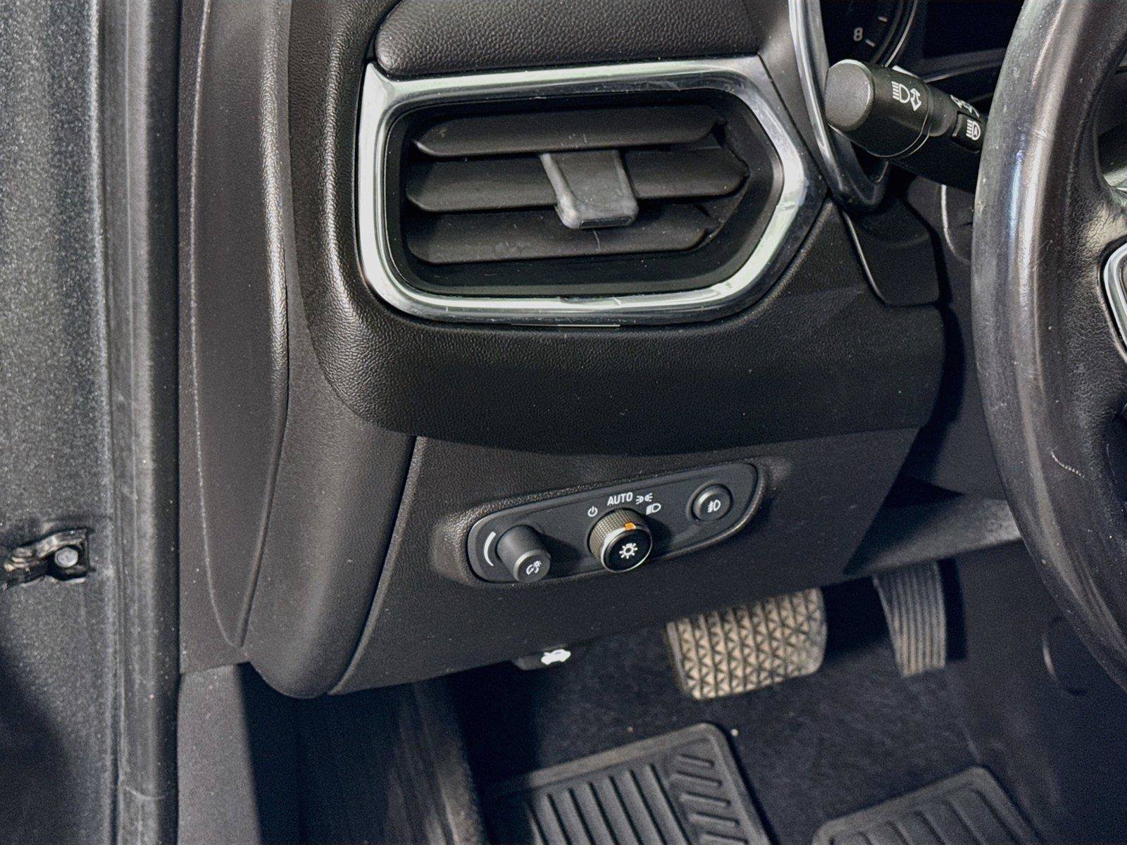 Used 2021 Chevrolet Equinox LT AWD/4WD image 4