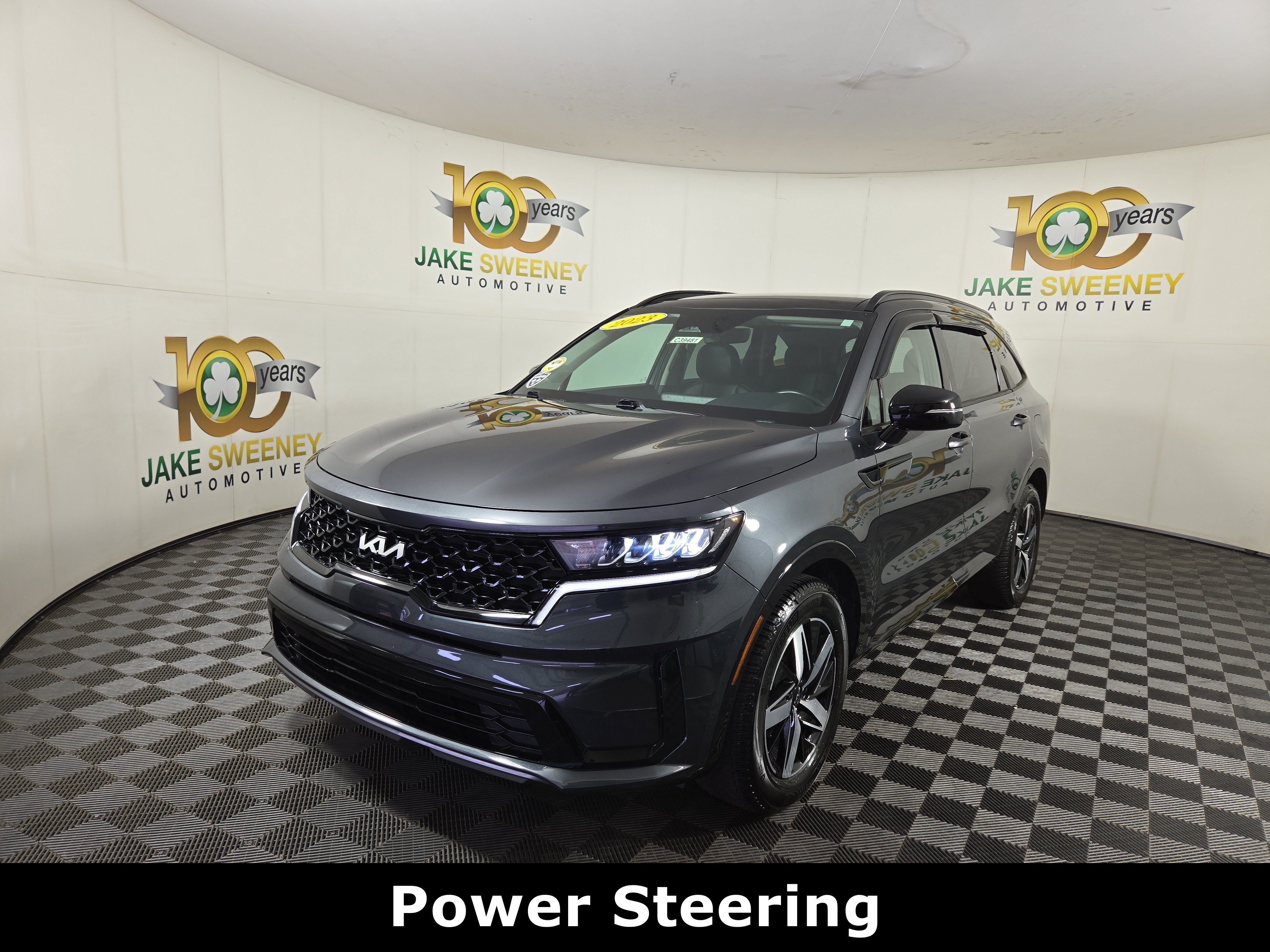 Used 2023 Kia Sorento S w/ Panoramic Sunroof Package FWD image 4