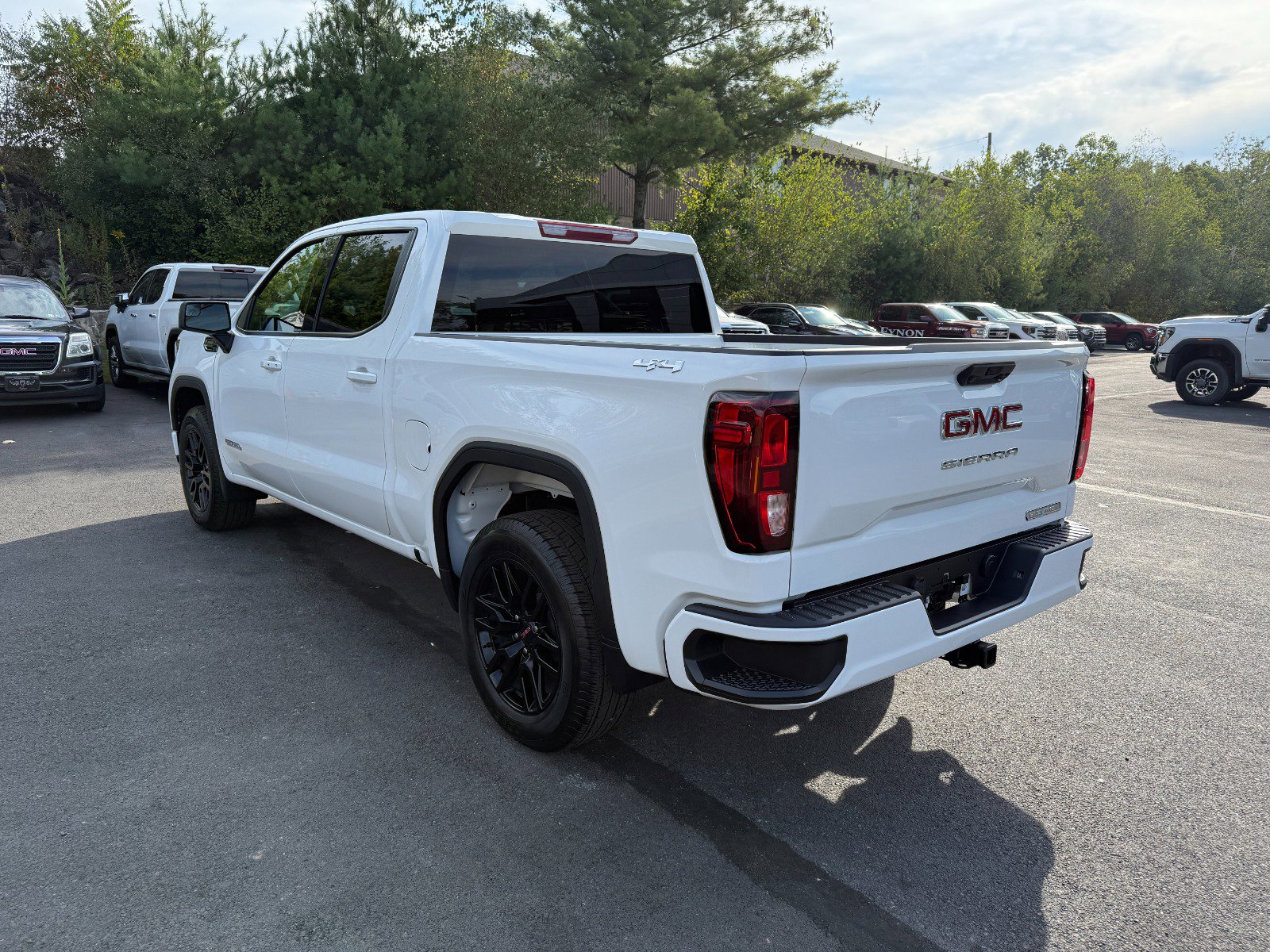 New 2026 GMC Sierra 1500 Elevation image 3
