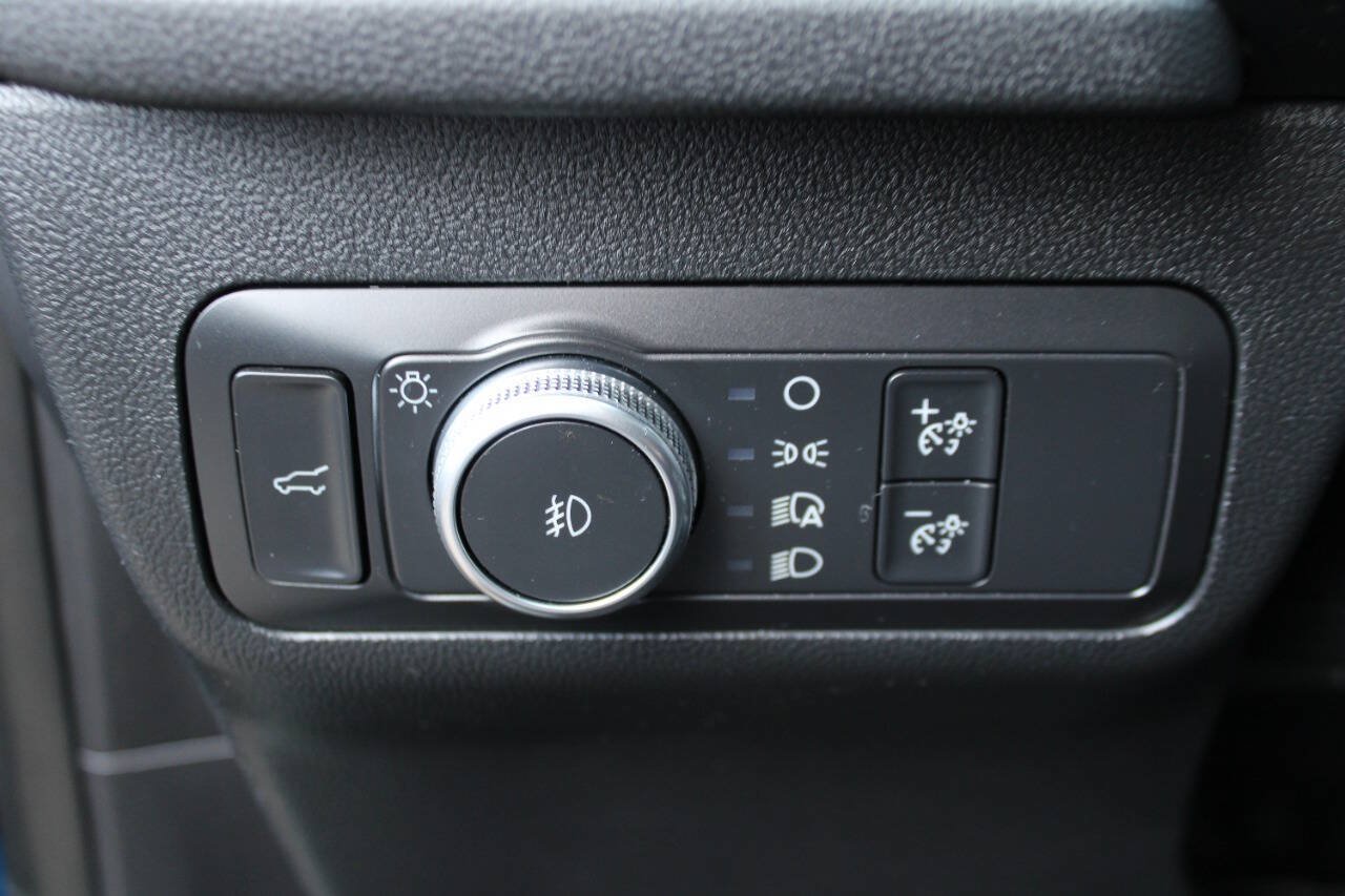 Used 2020 Ford Escape SEL AWD/4WD image 12