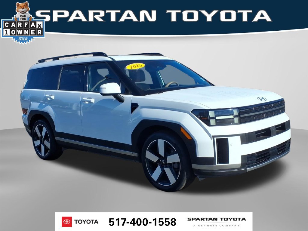 Used 2025 Hyundai Santa Fe Limited AWD/4WD image 5
