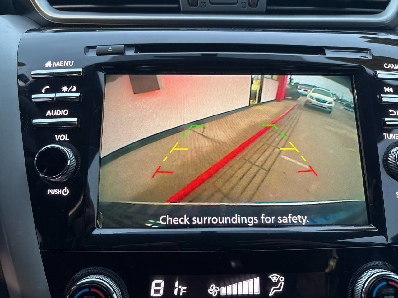 Used 2019 Nissan Murano S image 34