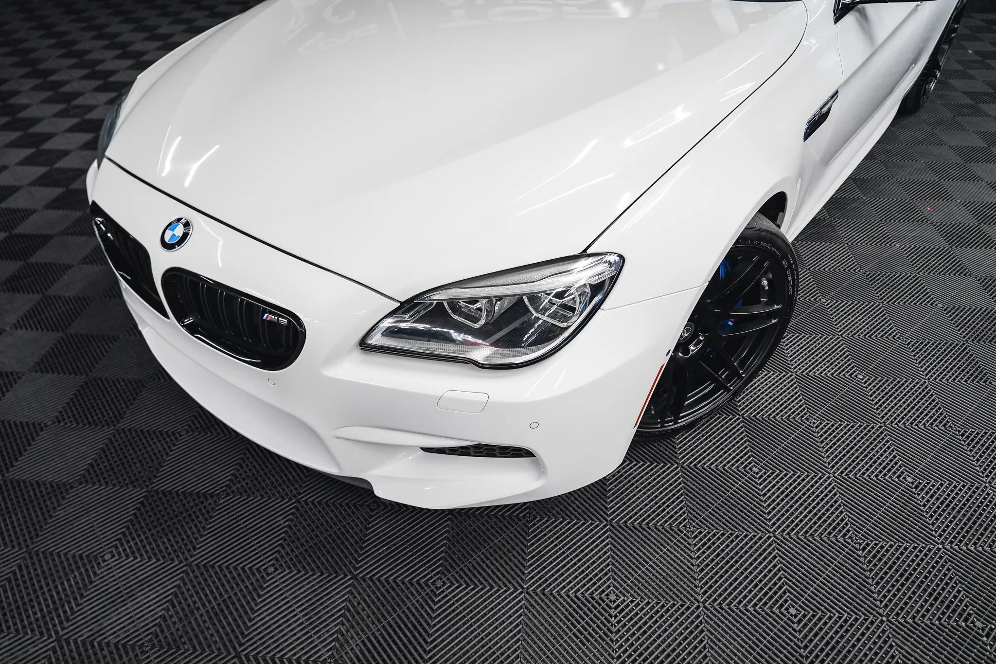 Used 2016 BMW M6 Gran Coupe w/ Executive Package RWD image 3