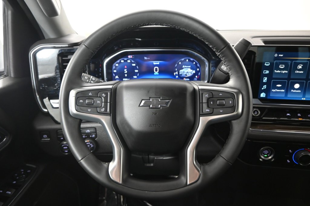 Used 2024 Chevrolet Silverado 1500 RST image 32