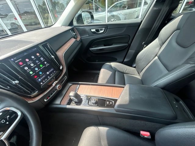 Certified 2024 Volvo XC60 B5 Plus w/ Climate Package AWD/4WD image 19