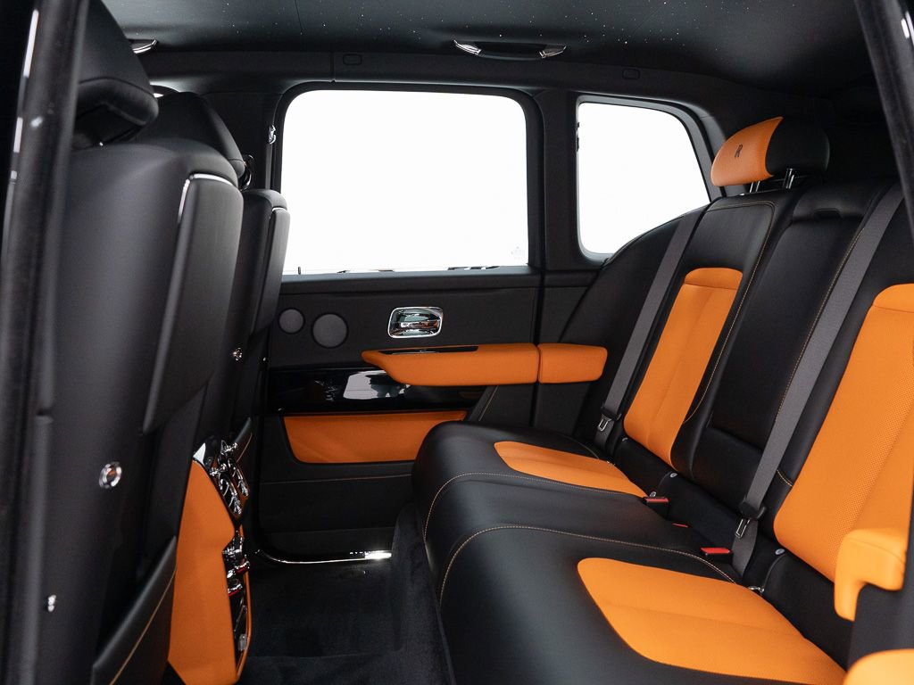 Certified 2023 Rolls-Royce Cullinan AWD/4WD image 25
