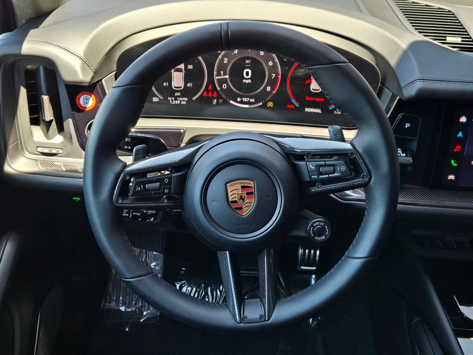 Certified 2026 Porsche Cayenne GTS AWD/4WD image 17