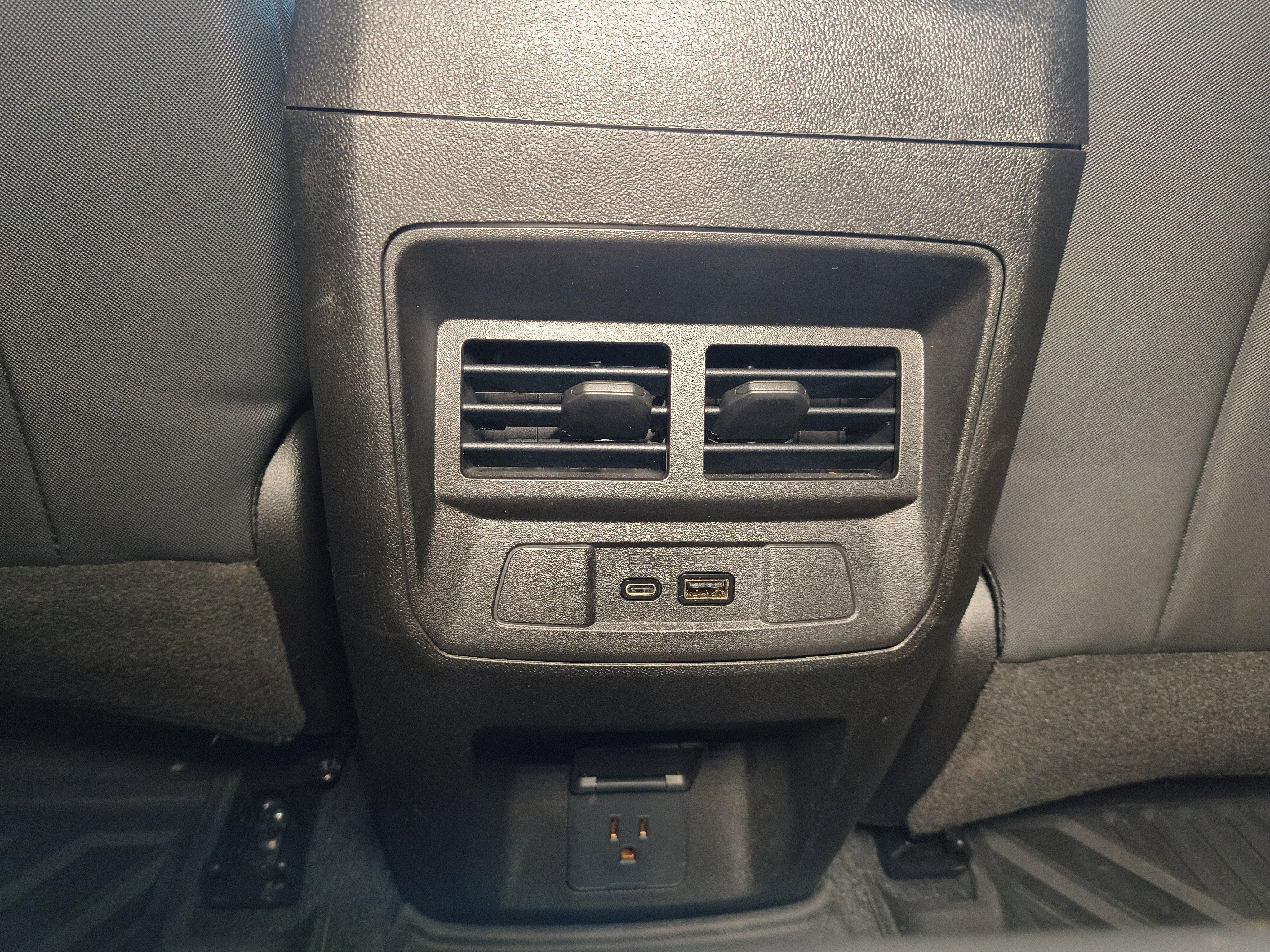 Used 2023 Chevrolet Colorado Z71 w/ Z71 Convenience Package 2 image 21