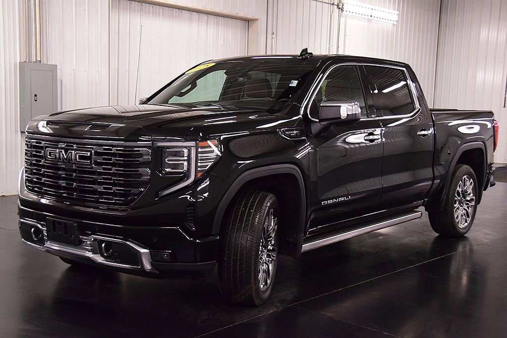 Used 2025 GMC Sierra 1500 Denali Ultimate image 3