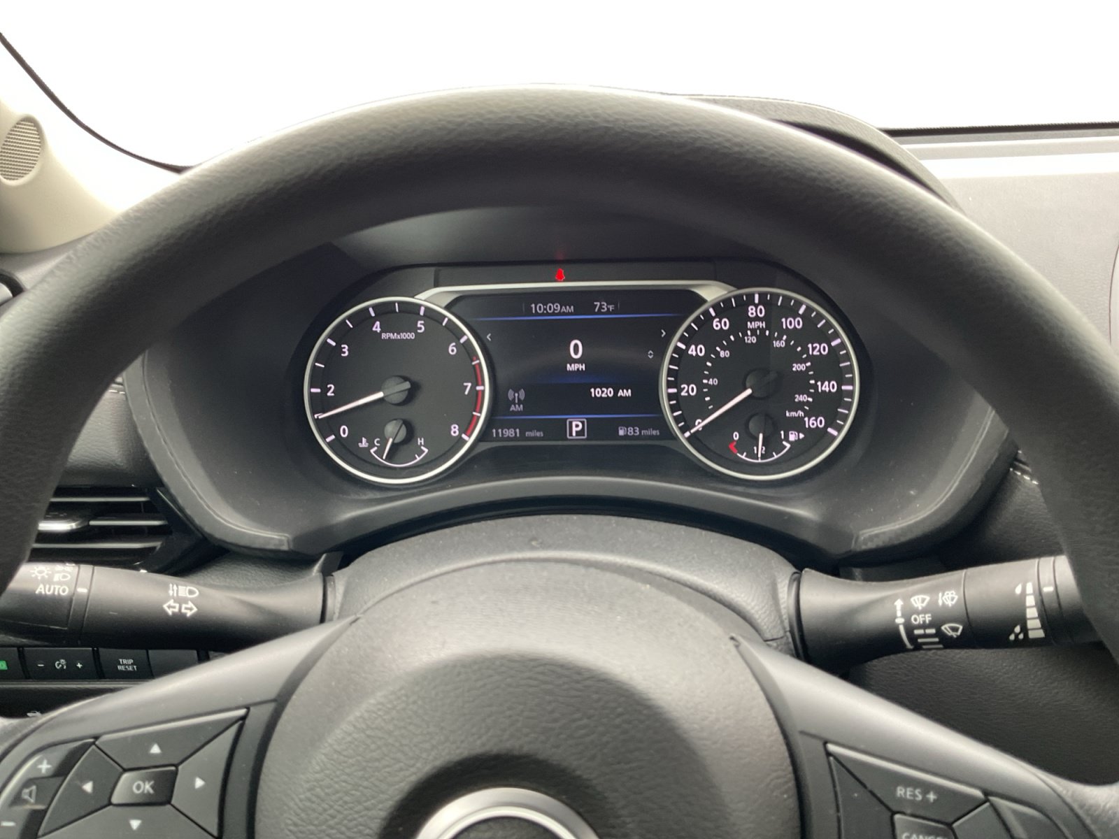 Used 2025 Nissan Sentra SV FWD image 11