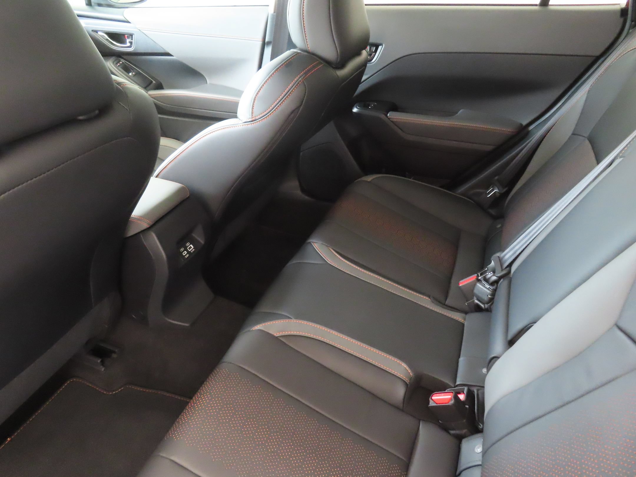 Used 2025 Subaru Crosstrek 2.5i Limited w/ Crosstrek Mirror Package AWD/4WD image 21