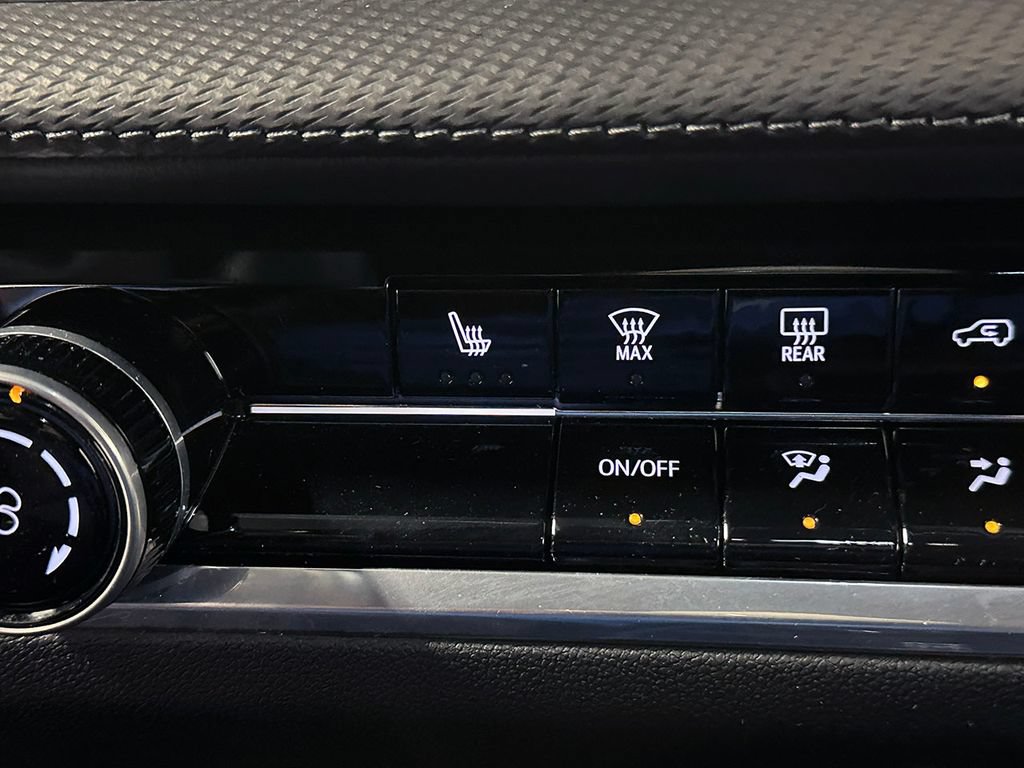 Used 2026 Chevrolet Equinox LT AWD/4WD image 31