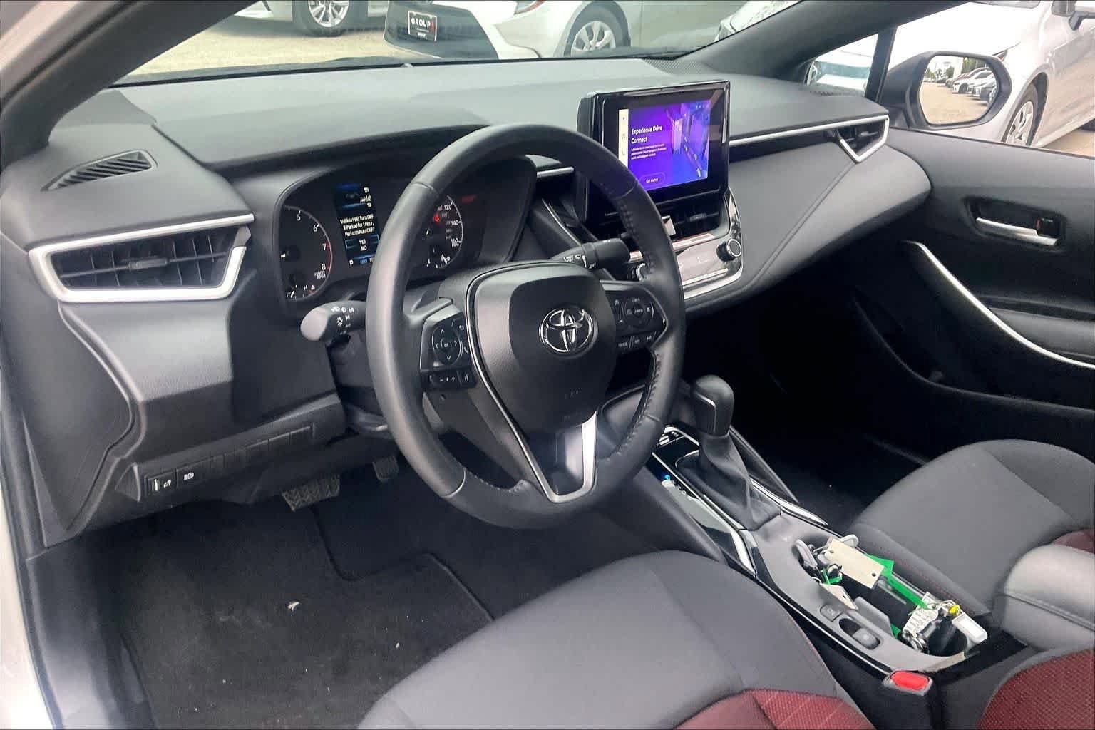 Used 2025 Toyota Corolla SE FWD image 16