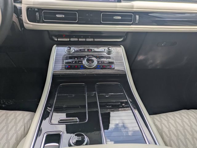 Used 2023 Lincoln Aviator Black Label Grand Touring w/ Class IV Trailer Tow Package AWD/4WD image 24