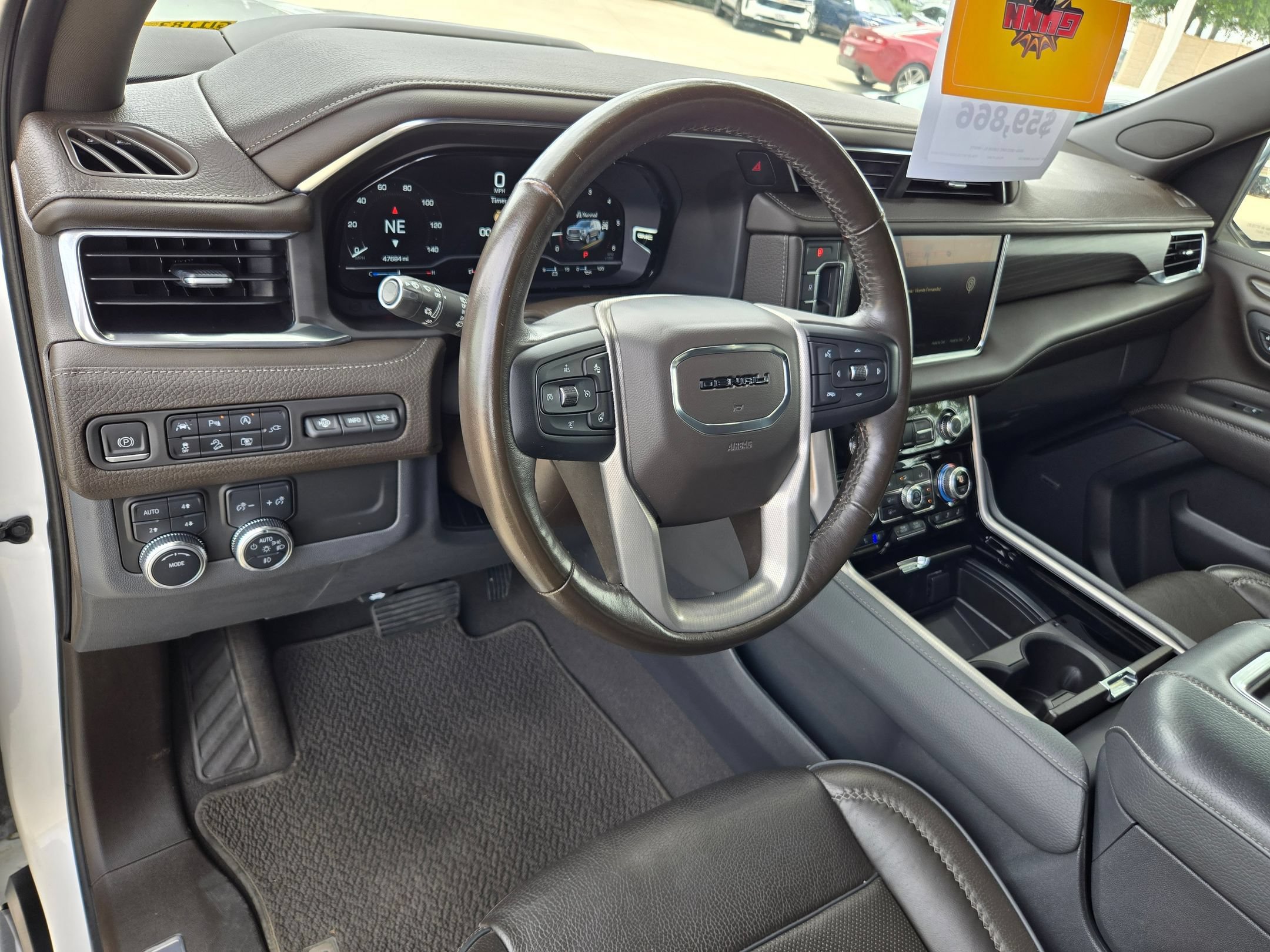 Used 2022 GMC Yukon XL Denali AWD/4WD image 10
