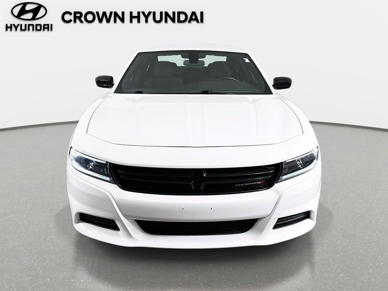 Used 2023 Dodge Charger SXT image 2