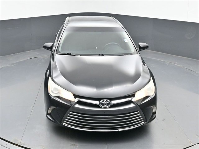 Used 2016 Toyota Camry LE image 30