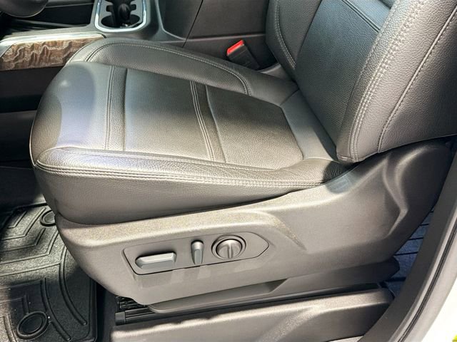 Used 2023 GMC Sierra 3500 Denali w/ Denali Ultimate Package image 18