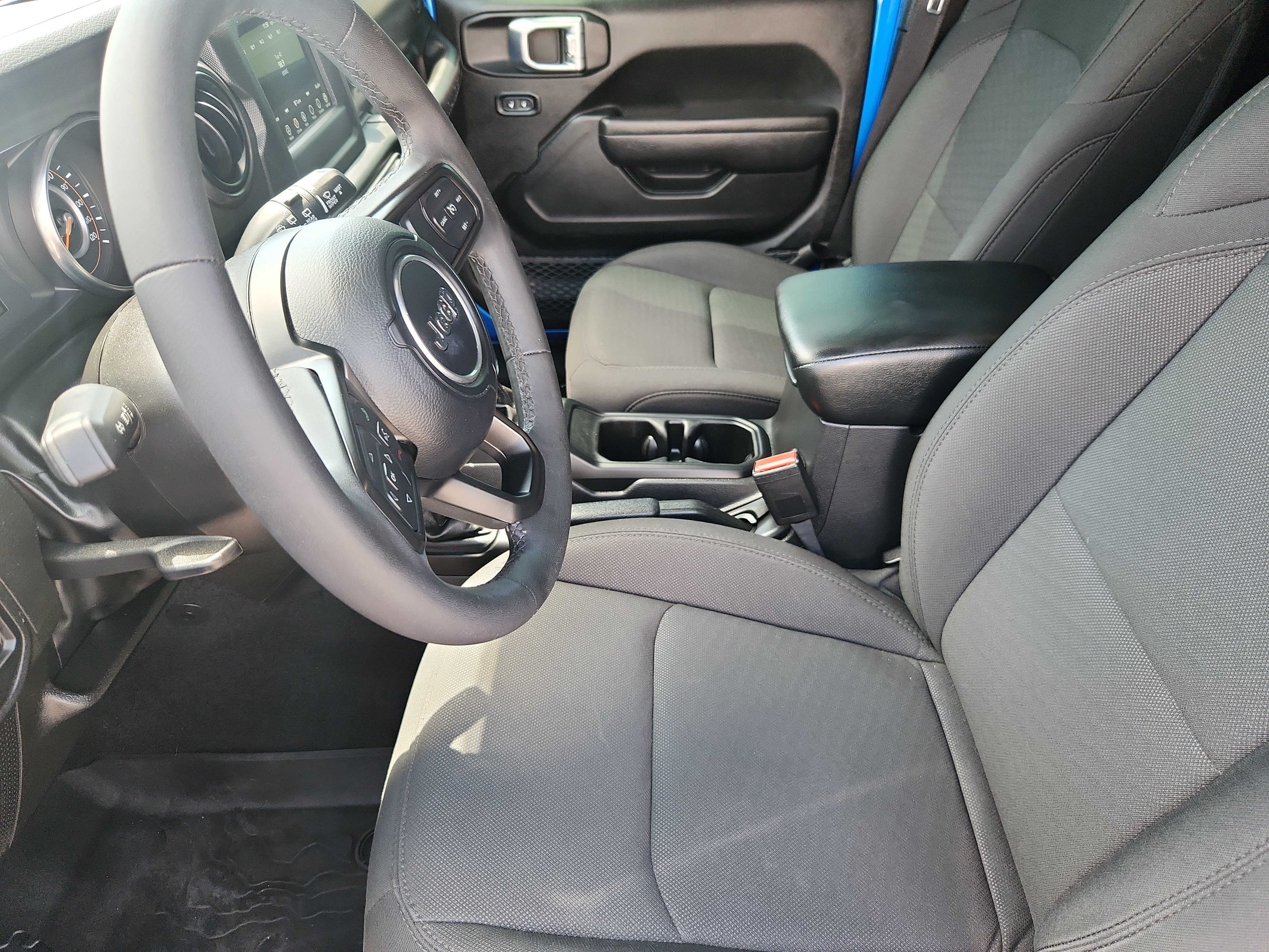 Used 2023 Jeep Wrangler Unlimited Sport AWD/4WD image 9