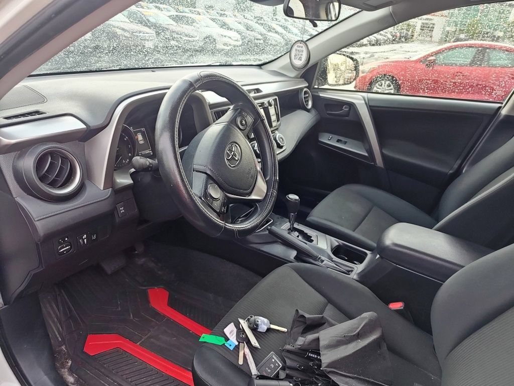 Used 2018 Toyota RAV4 LE w/ All Weather Liner Package AWD/4WD image 7