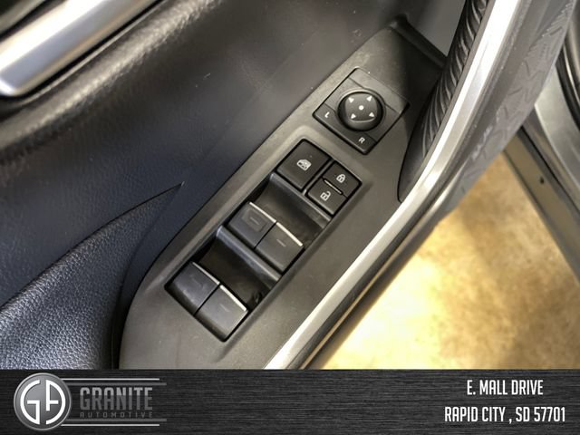 Used 2024 Toyota RAV4 XLE AWD/4WD image 13