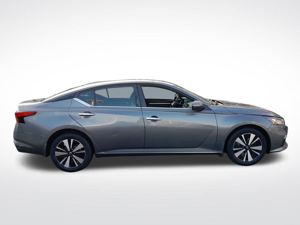 Used 2021 Nissan Altima 2.5 SV w/ SV Premium Package image 8