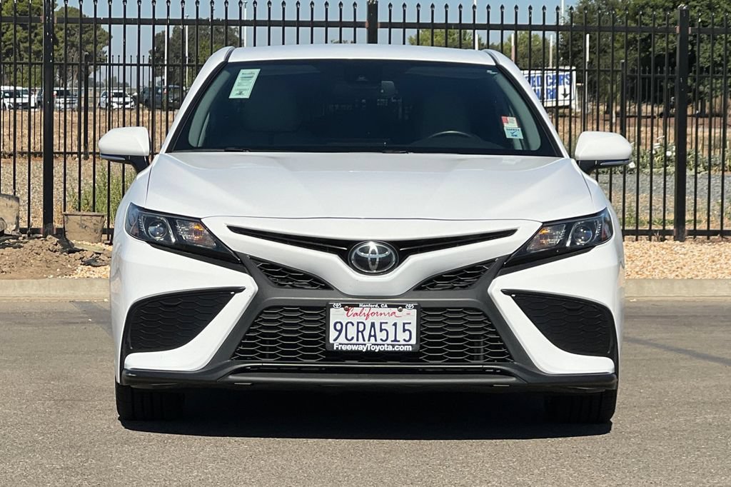 Certified 2022 Toyota Camry SE w/ Convenience Package FWD image 11