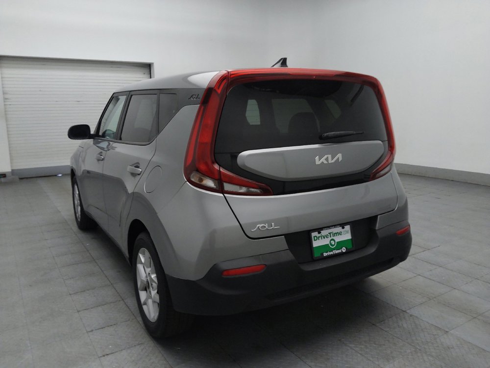 Used 2022 Kia Soul LX w/ Technology Package FWD image 5