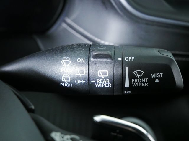 Used 2024 Jeep Grand Cherokee Altitude AWD/4WD image 31
